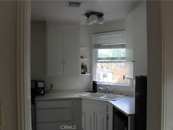 210 N Naomi, Burbank CA 91505