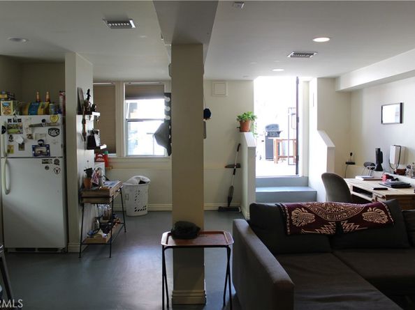 210 N Naomi, Burbank CA 91505