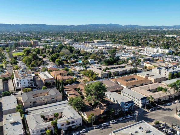 18350 Napa, Northridge CA 91325