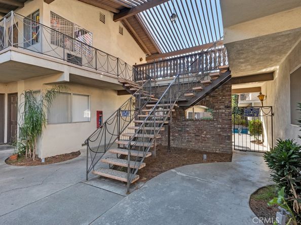 18350 Napa, Northridge CA 91325