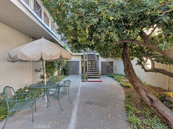 18350 Napa, Northridge CA 91325