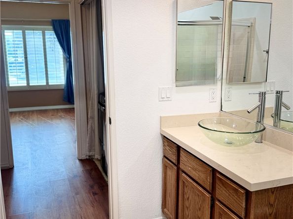 5420 Sylmar Avenue 105, Sherman Oaks CA 91401