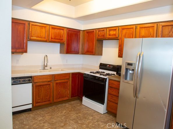 5420 Sylmar Avenue 105, Sherman Oaks CA 91401