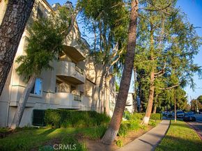 5420 Sylmar Avenue 105, Sherman Oaks CA 91401