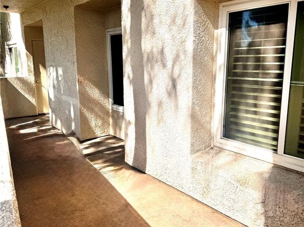 5420 Sylmar Avenue 105, Sherman Oaks CA 91401