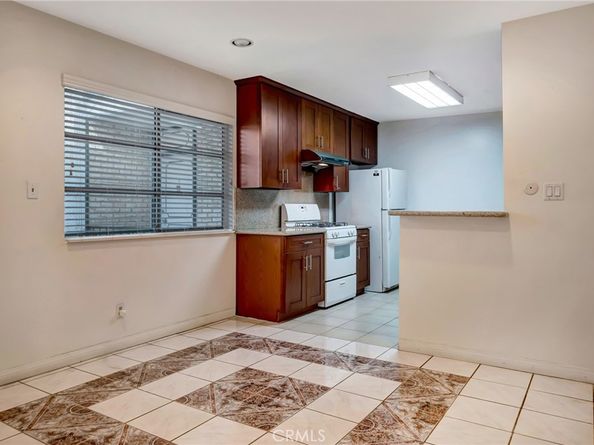 5315 Zelzah Avenue 6, Encino CA 91316