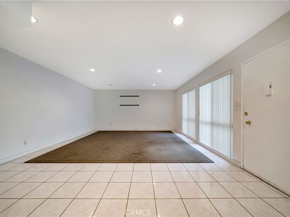 5315 Zelzah Avenue 6, Encino CA 91316