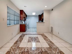 5315 Zelzah Avenue 6, Encino CA 91316