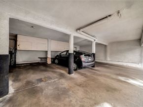 5315 Zelzah Avenue 6, Encino CA 91316