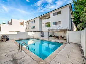 5315 Zelzah Avenue 6, Encino CA 91316