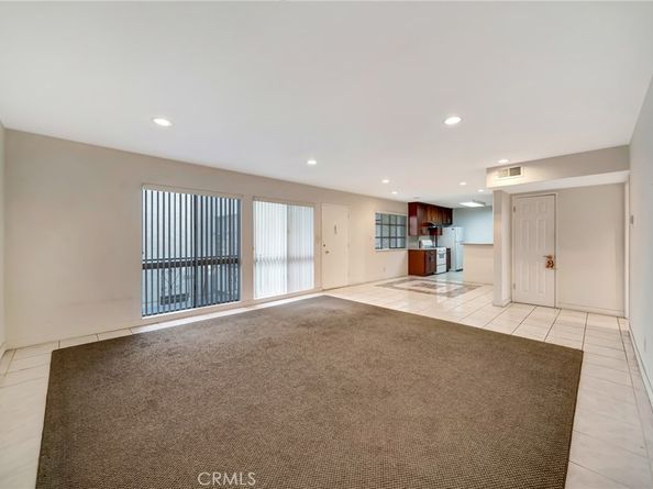 5315 Zelzah Avenue 6, Encino CA 91316