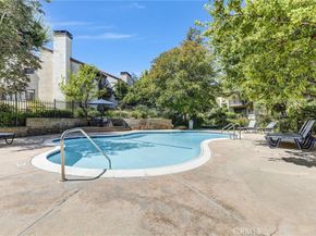 21821 Burbank 145, Woodland Hills CA 91367