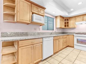 21821 Burbank 145, Woodland Hills CA 91367