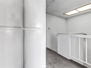 21821 Burbank 145, Woodland Hills CA 91367