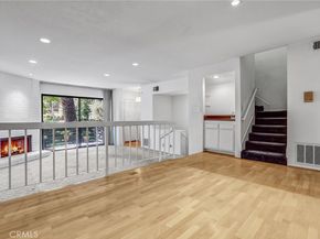 21821 Burbank 145, Woodland Hills CA 91367