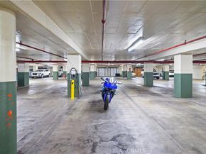 7250 Franklin 406, Los Angeles CA 90046