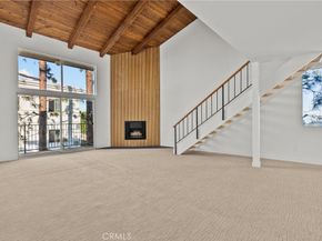 2385 Roscomare F16, Bel Air CA 90077