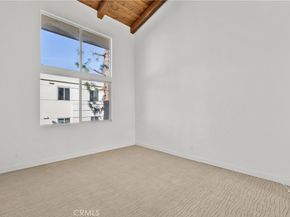 2385 Roscomare F16, Bel Air CA 90077