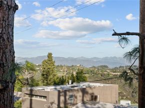 2385 Roscomare F16, Bel Air CA 90077