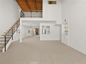 2385 Roscomare F16, Bel Air CA 90077