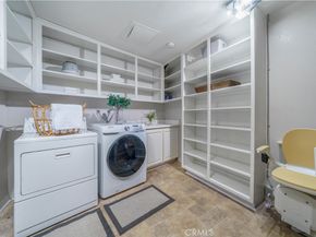 14100 Dickens Street 4, Sherman Oaks CA 91423