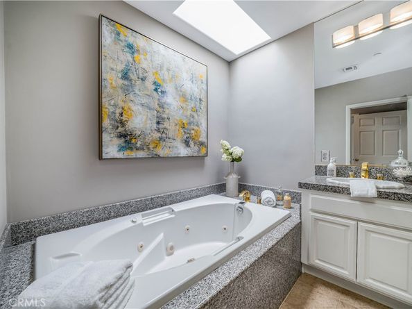 14100 Dickens Street 4, Sherman Oaks CA 91423