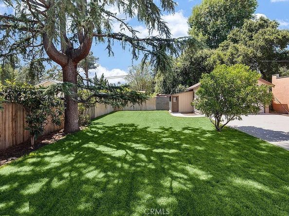 977 N Hill Avenue, Pasadena CA 91104