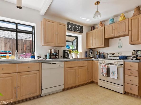 3735 4th Avenue, La Crescenta CA 91214