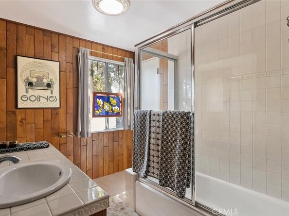 3735 4th Avenue, La Crescenta CA 91214