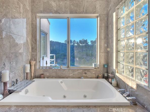 2579 Leicester Drive, Los Angeles CA 90046