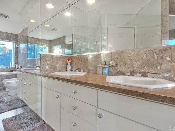 2579 Leicester Drive, Los Angeles CA 90046