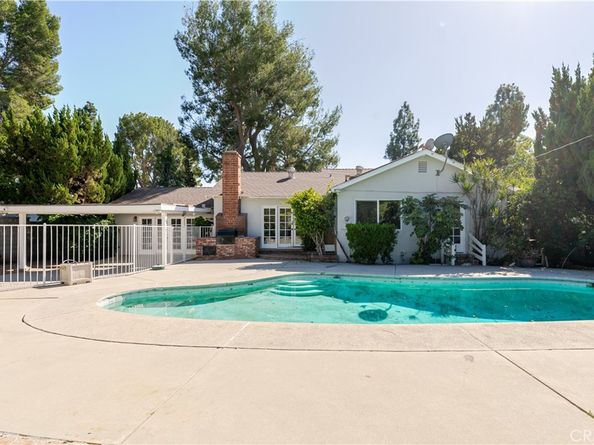18351 San Fernando Mission Boulevard, Porter Ranch CA 91326