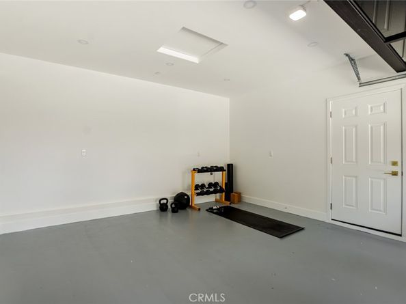10350 Mccormick Street, North Hollywood CA 91601