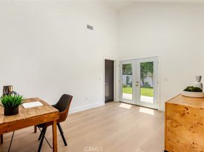 10350 Mccormick Street, North Hollywood CA 91601