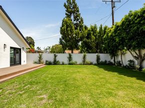 10350 Mccormick Street, North Hollywood CA 91601