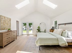 10350 Mccormick Street, North Hollywood CA 91601