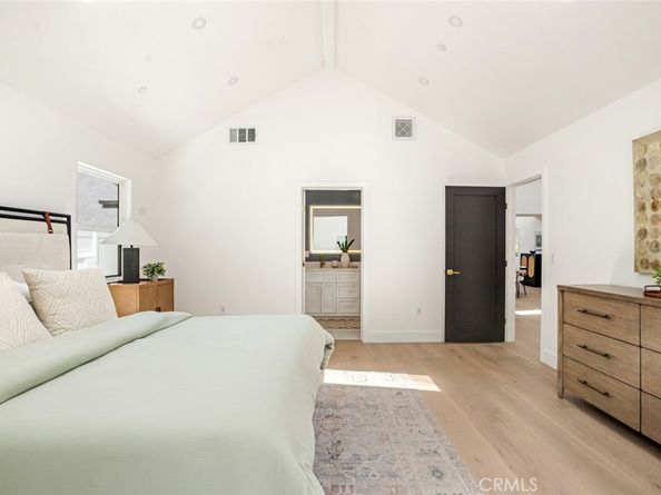 10350 Mccormick Street, North Hollywood CA 91601