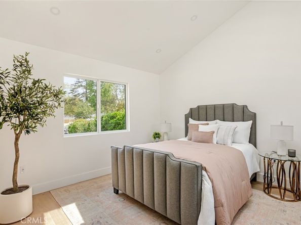 10350 Mccormick Street, North Hollywood CA 91601