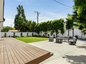 10350 Mccormick Street, North Hollywood CA 91601