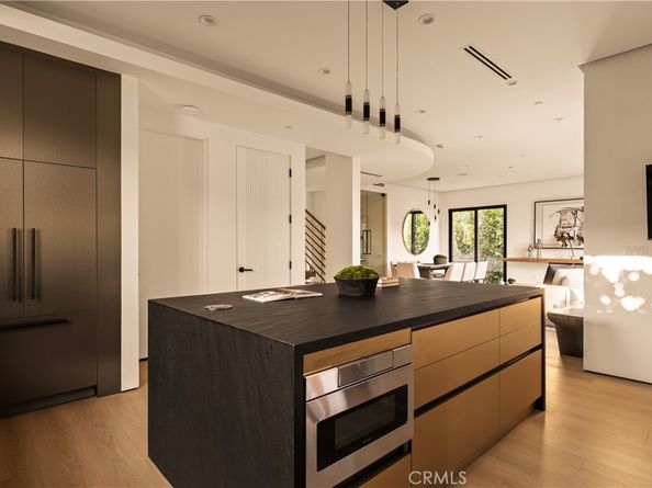 17462 Bullock Street, Encino CA 91316