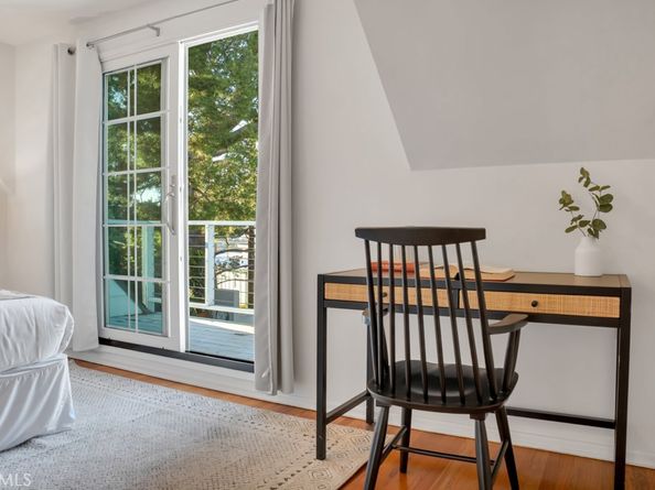 8615 Skyline Drive, Los Angeles CA 90046