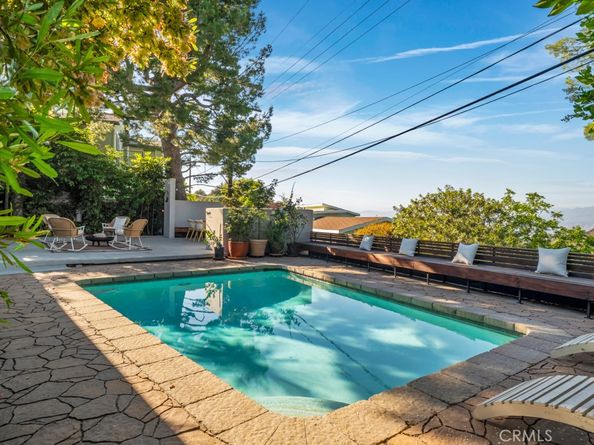 8615 Skyline Drive, Los Angeles CA 90046