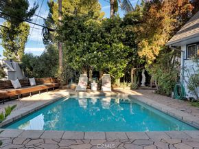 8615 Skyline Drive, Los Angeles CA 90046