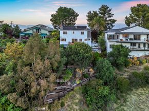 8615 Skyline Drive, Los Angeles CA 90046