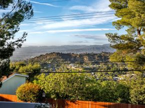 8615 Skyline Drive, Los Angeles CA 90046