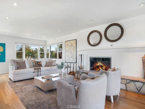 8615 Skyline Drive, Los Angeles CA 90046
