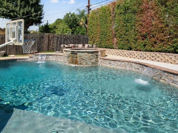 23921 Hamlin Street, West Hills CA 91307