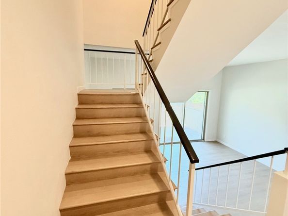 19545 Sherman Way 99, Reseda CA 91335