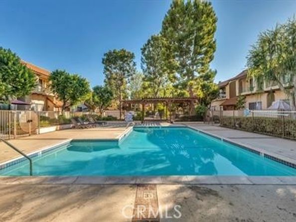 19545 Sherman Way 99, Reseda CA 91335