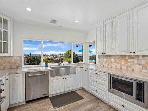 21727 Ulmus Drive, Woodland Hills CA 91364